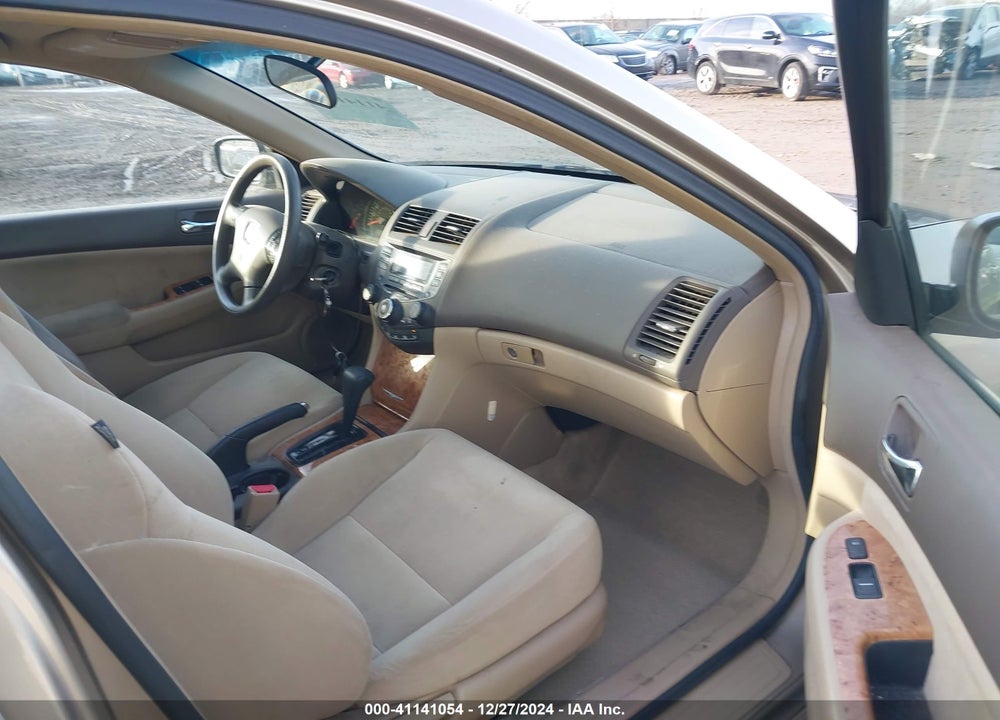 2003 HONDA ACCORD 2.4 EX VIN: 1HGCM566X3A136162