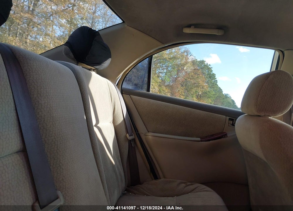 2003 TOYOTA COROLLA LE VIN: JTDBR32EX30037909