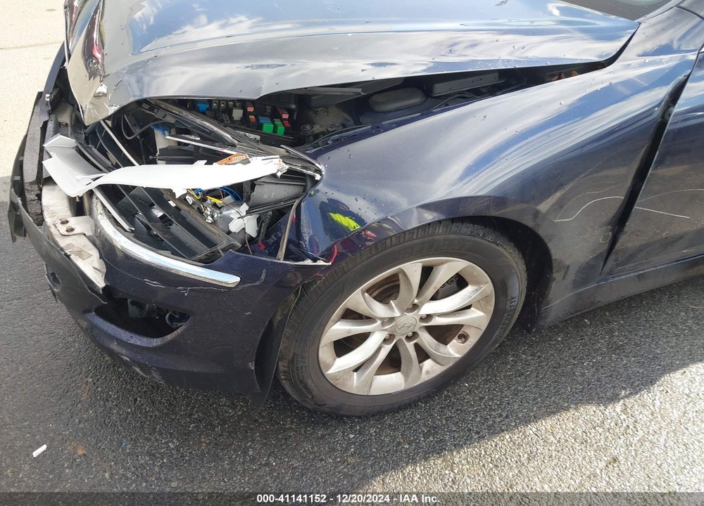 2013 HYUNDAI GENESIS VIN: KMHGC4DD6DU209621