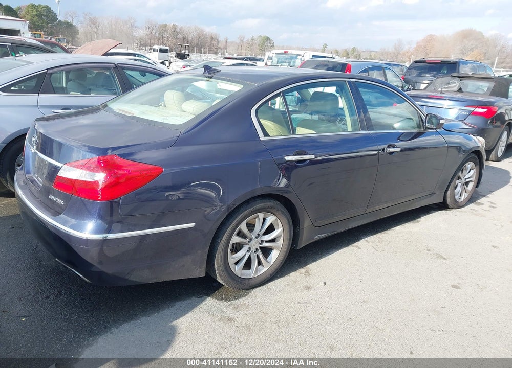 2013 HYUNDAI GENESIS VIN: KMHGC4DD6DU209621