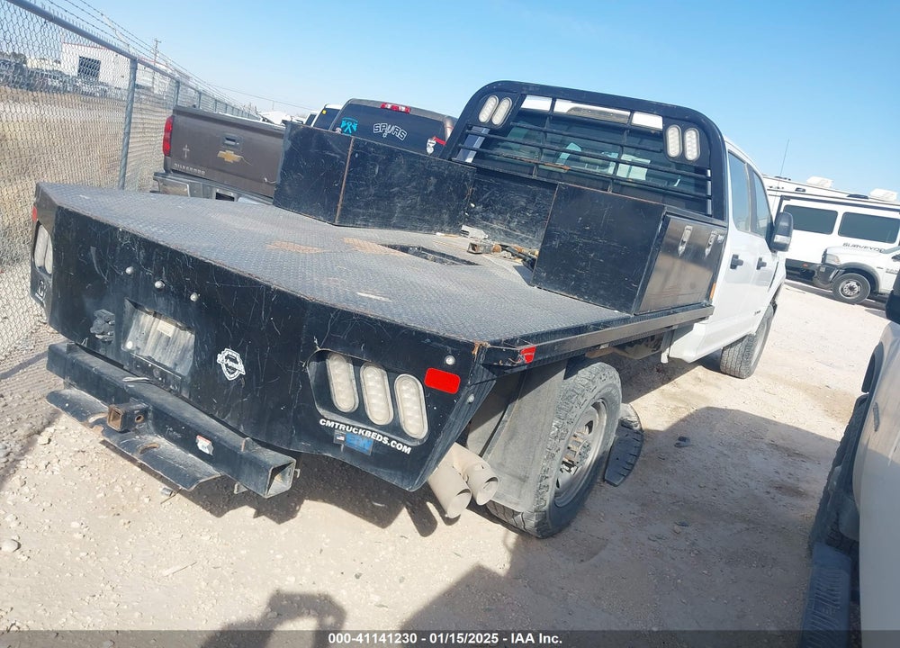 2019 FORD F-350 CHASSIS XL VIN: 1FD8W3FT6KEG48352