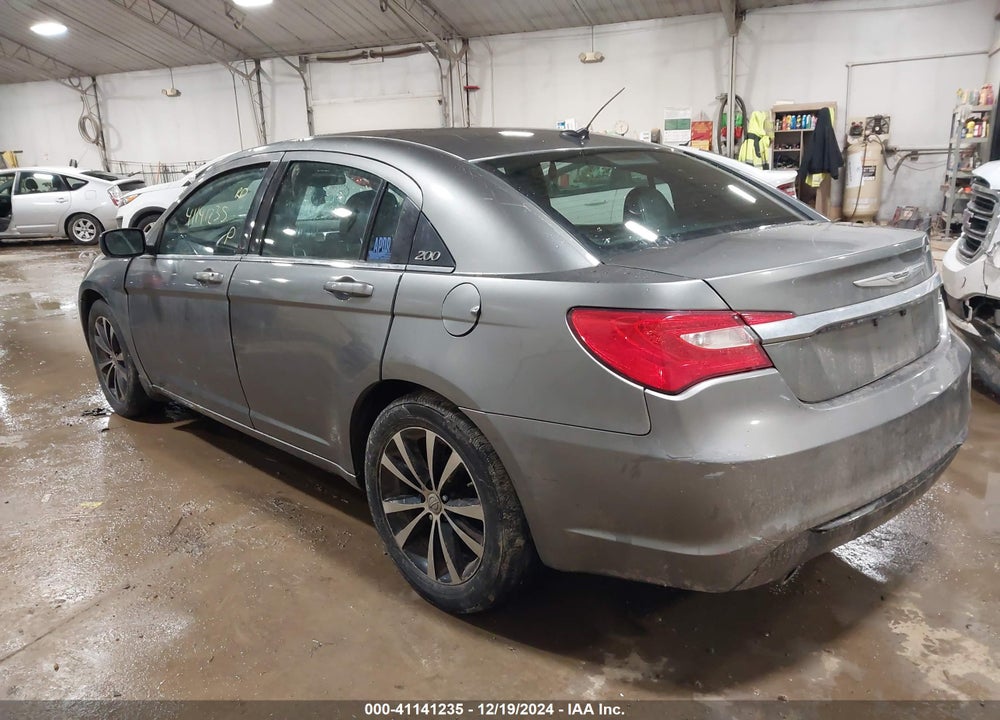 2012 CHRYSLER 200 S VIN: 1C3CCBHG6CN161322