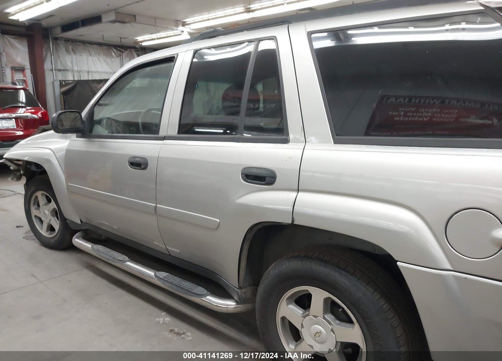 2006 CHEVROLET TRAILBLAZER LS VIN: 1GNDS13S362135508