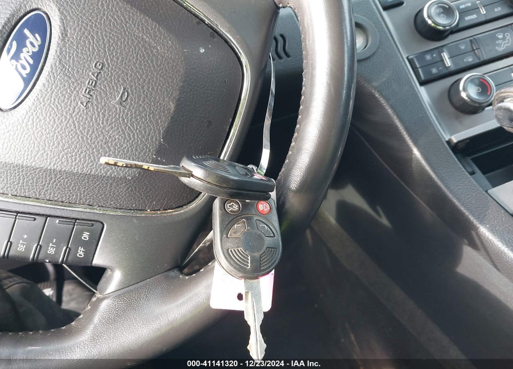 2011 FORD TAURUS SEL VIN: 1FAHP2EW0BG142212