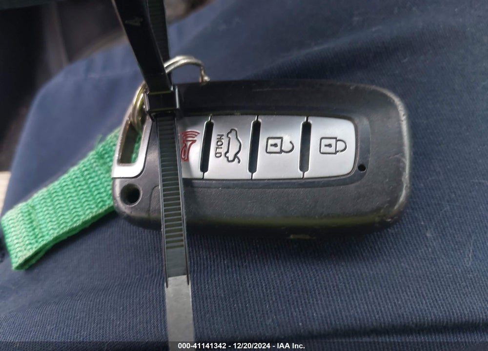2013 HYUNDAI SONATA HYBRID VIN: KMHEC4A4XDA073569