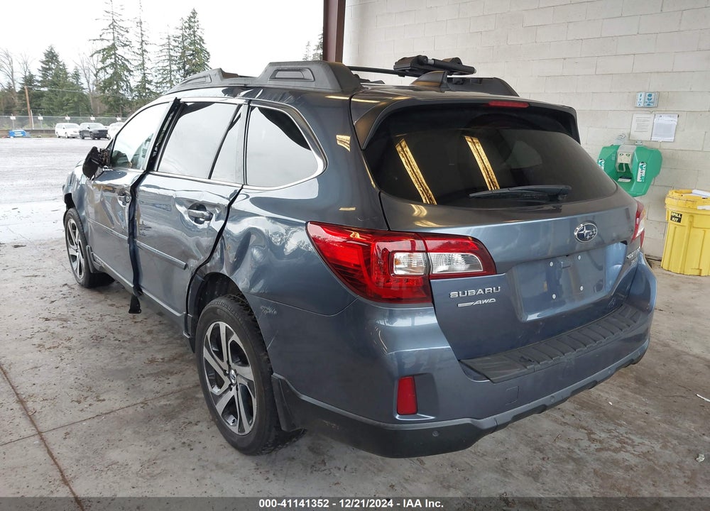 2017 SUBARU OUTBACK 3.6R LIMITED VIN: 4S4BSENC5H3334565