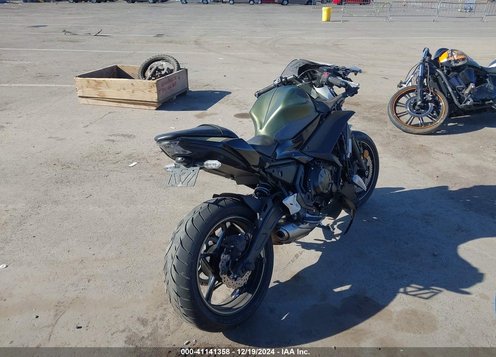2024 KAWASAKI EX650 R VIN: ML5EXER12RDAC4129