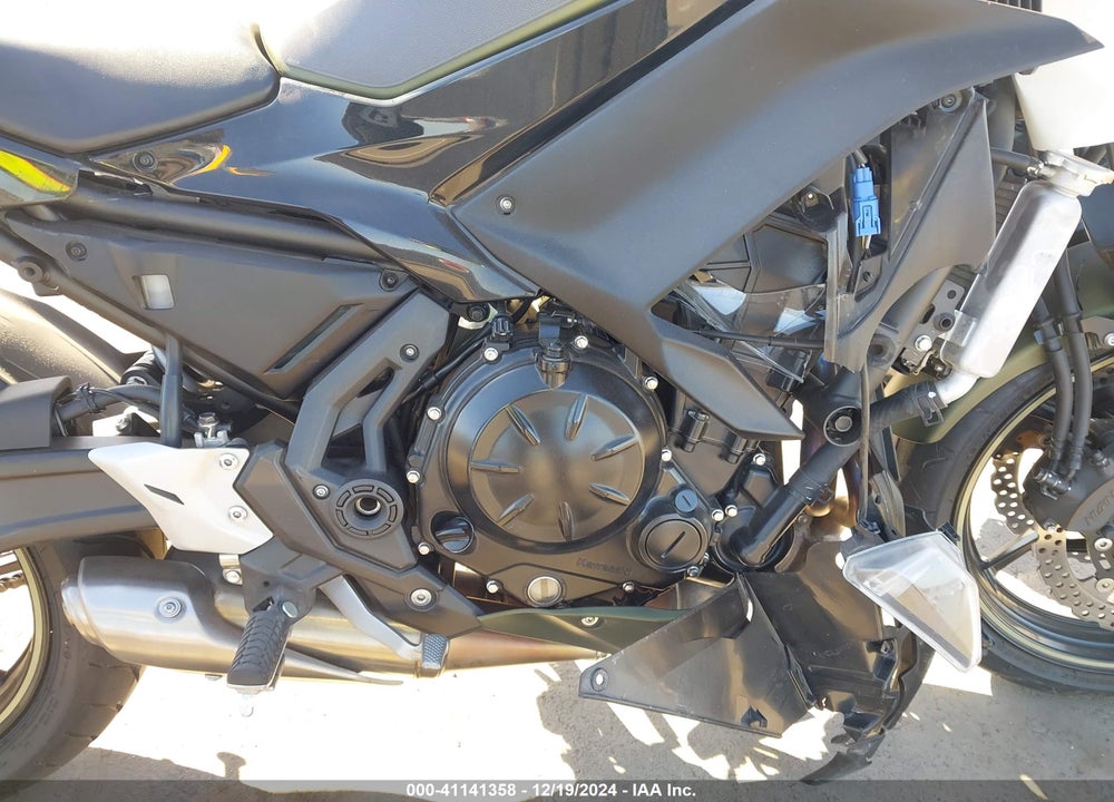 2024 KAWASAKI EX650 R VIN: ML5EXER12RDAC4129