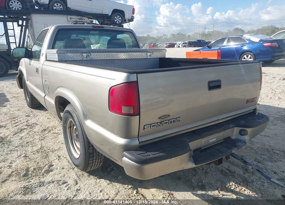 2002 GMC SONOMA SL VIN: 1GTCS145528205952