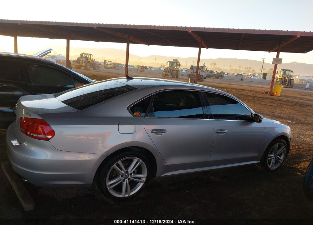 2013 VOLKSWAGEN PASSAT 3.6L V6 SE VIN: 1VWBM7A33DC006441