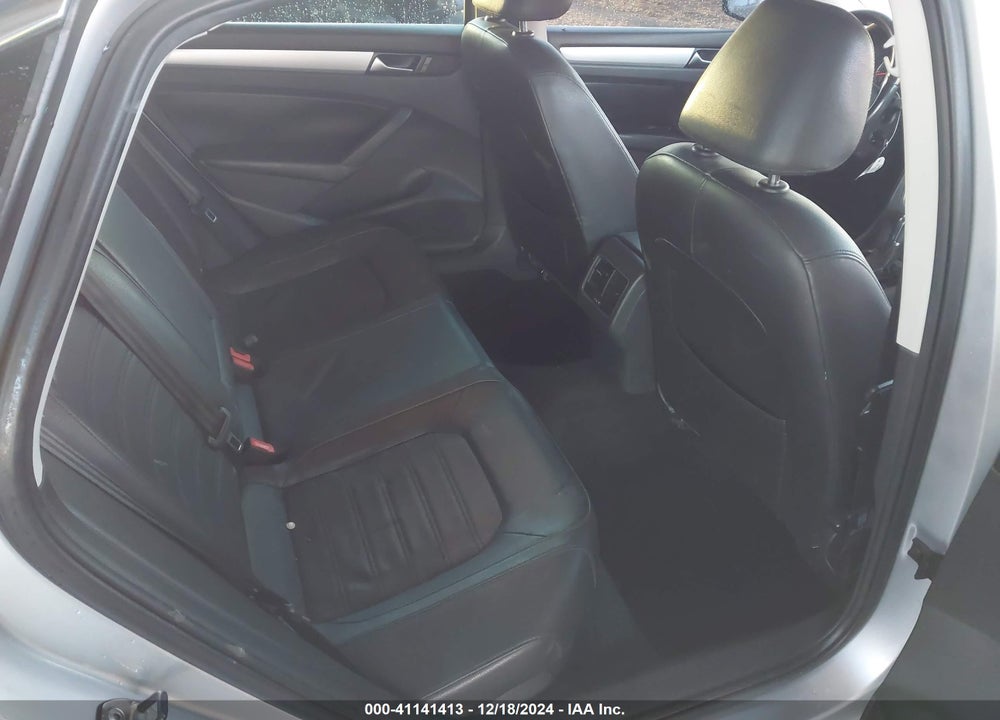 2013 VOLKSWAGEN PASSAT 3.6L V6 SE VIN: 1VWBM7A33DC006441