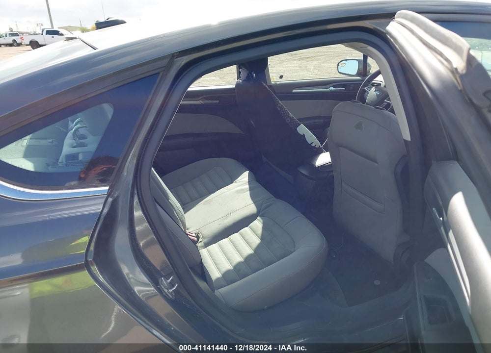 2015 FORD FUSION S VIN: 3FA6P0G79FR181719
