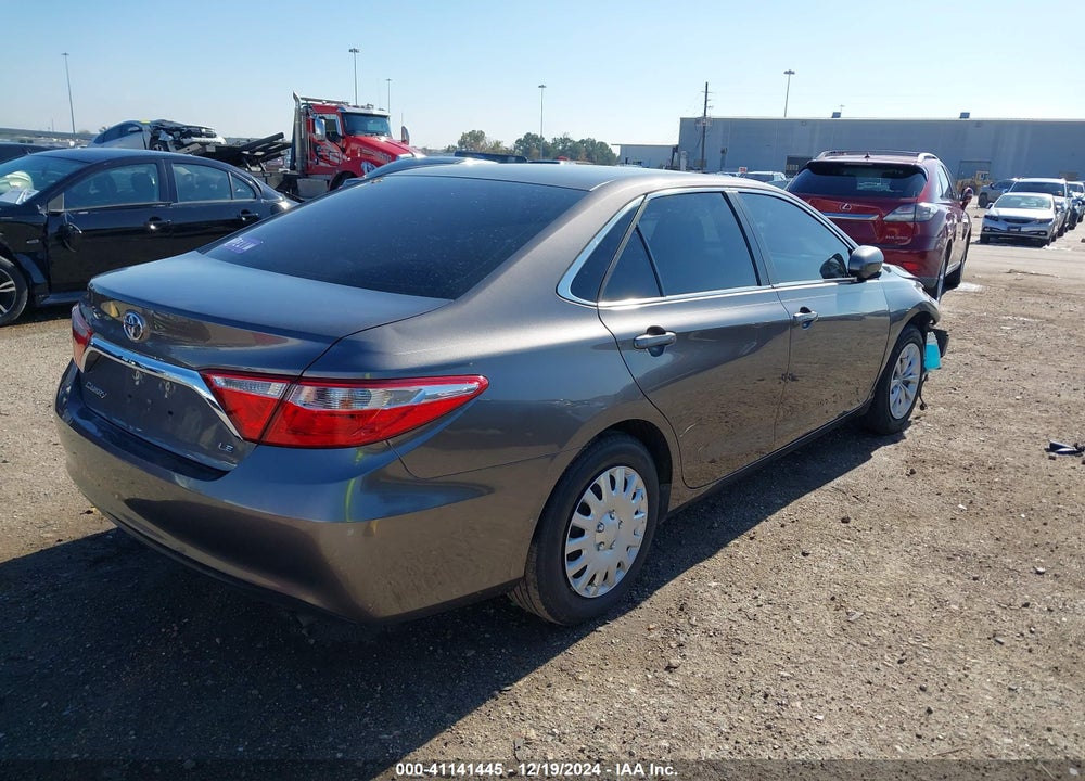 2017 TOYOTA CAMRY LE VIN: 4T1BF1FK2HU639924