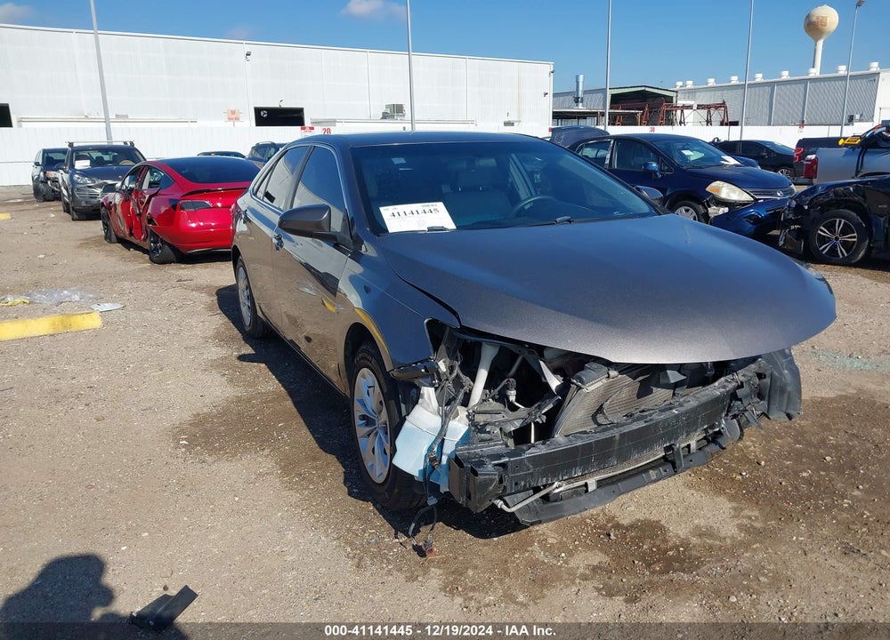 2017 TOYOTA CAMRY LE VIN: 4T1BF1FK2HU639924