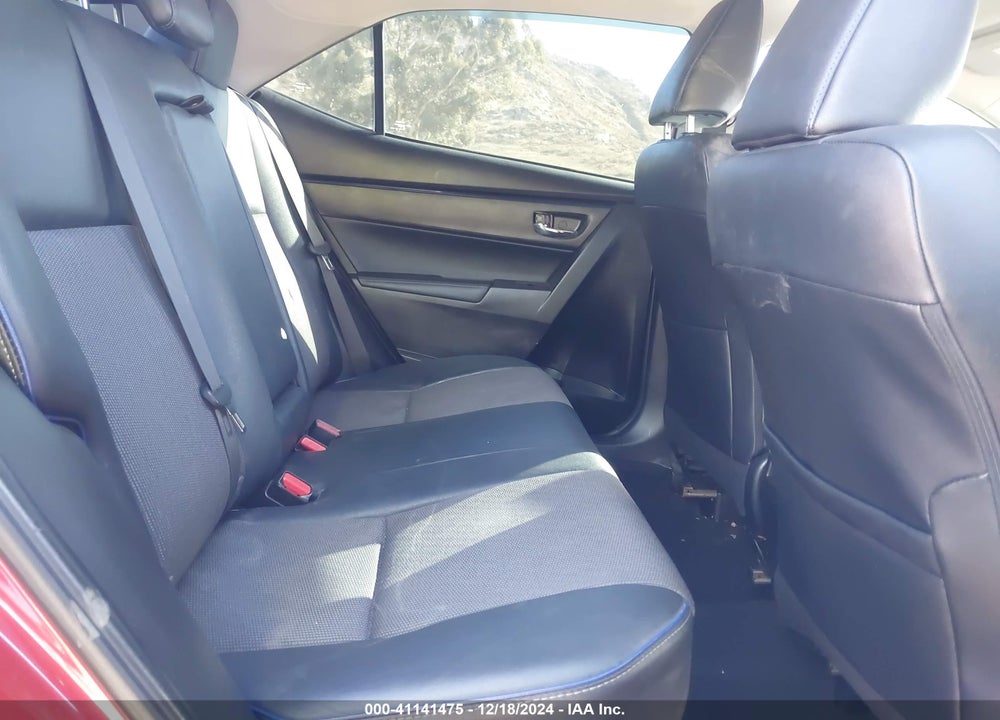 2018 TOYOTA COROLLA SE VIN: 5YFBURHE4JP796292