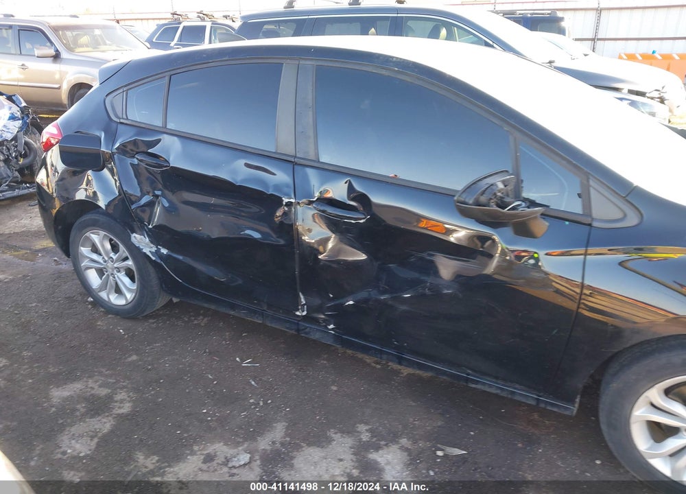 2019 CHEVROLET CRUZE LS VIN: 3G1BC6SM8KS560064