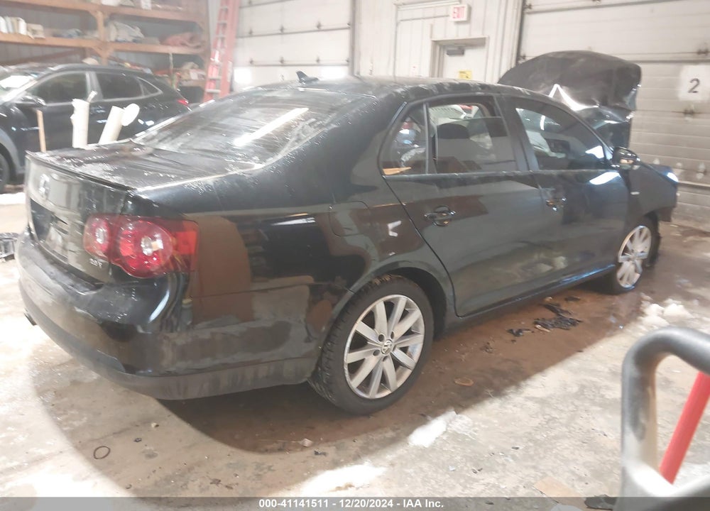 2010 VOLKSWAGEN JETTA WOLFSBURG EDITION VIN: 3VWRJ7AJ6AM018647