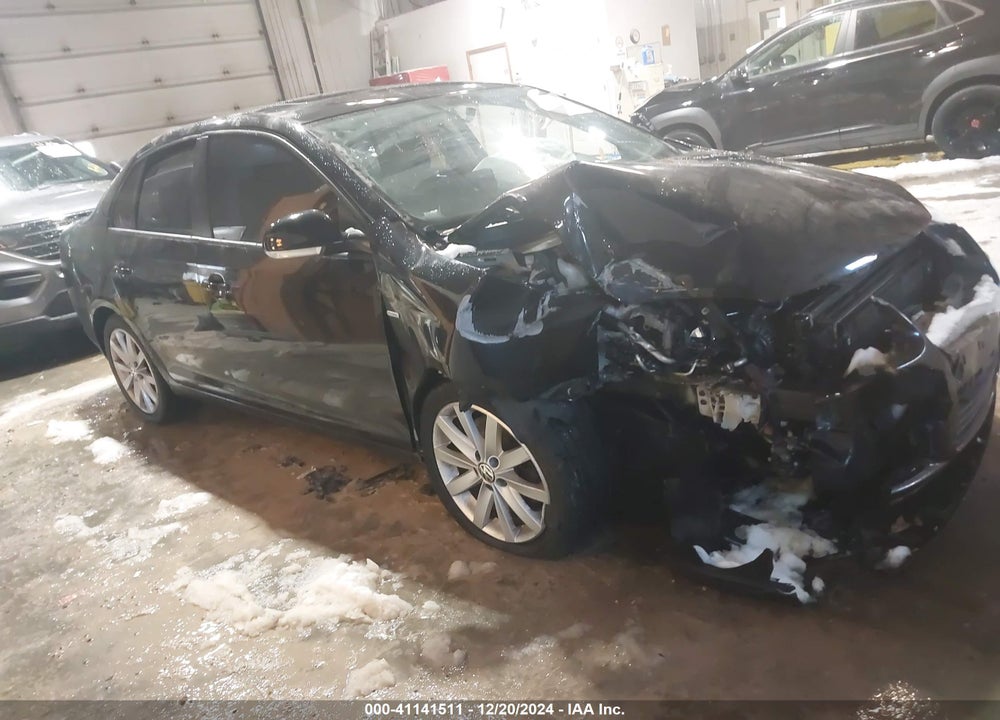 2010 VOLKSWAGEN JETTA WOLFSBURG EDITION VIN: 3VWRJ7AJ6AM018647