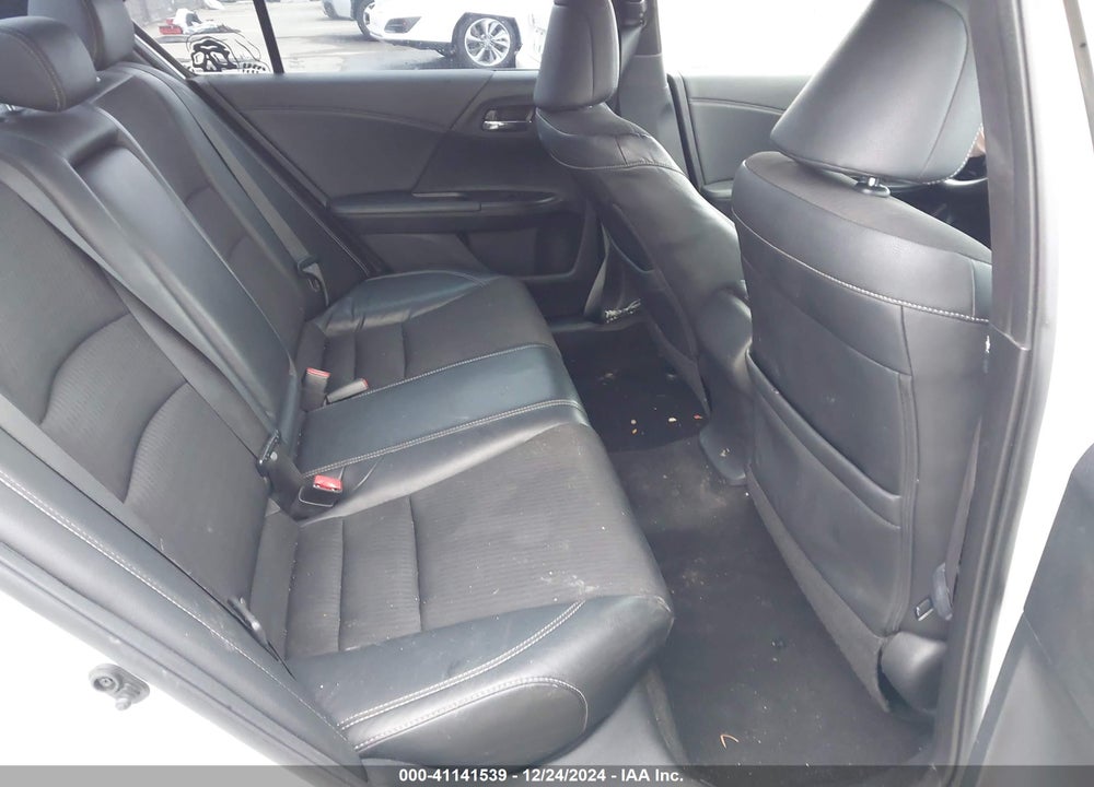 2017 HONDA ACCORD VIN: 1HGCR2F55HA205788