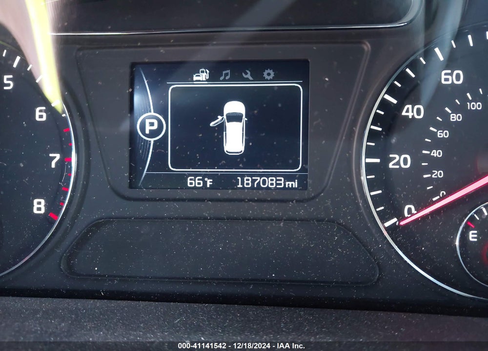 2016 KIA SORENTO 2.0T EX VIN: 5XYPH4A19GG020483
