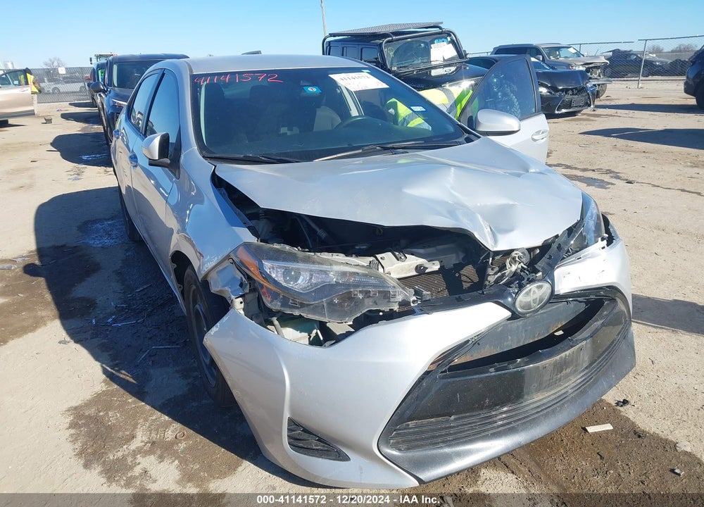 2017 TOYOTA COROLLA LE VIN: 5YFBURHE1HP586534