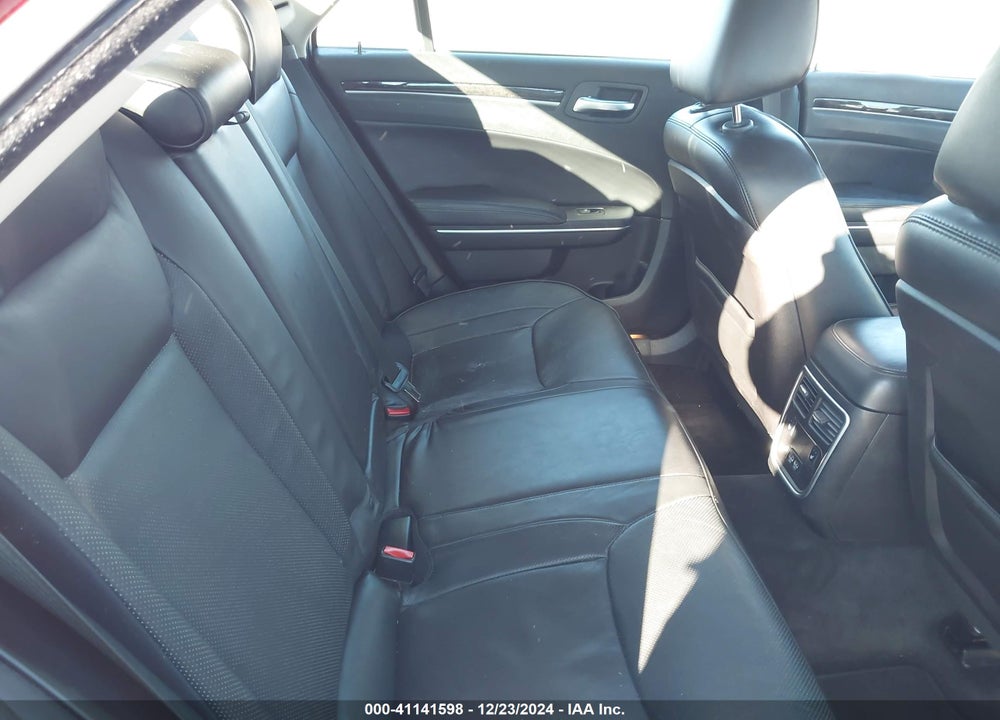2018 CHRYSLER 300 LIMITED VIN: 2C3CCAEG8JH301617