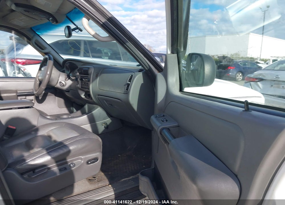 2004 FORD EXPLORER SPORT TRAC ADRENALIN/XLS/XLT VIN: 1FMZU77K64UA77056