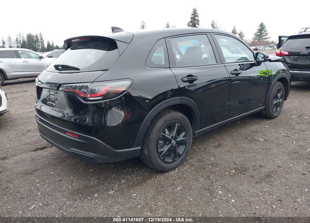 2024 HONDA HR-V AWD LX VIN: 3CZRZ2H37RM747400