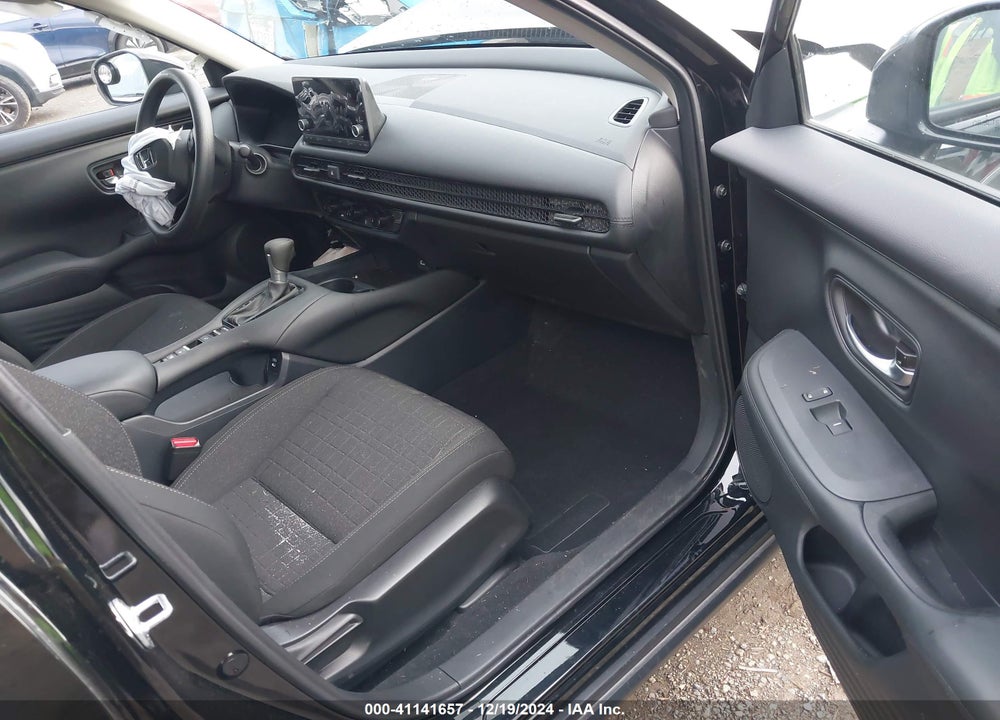 2024 HONDA HR-V AWD LX VIN: 3CZRZ2H37RM747400