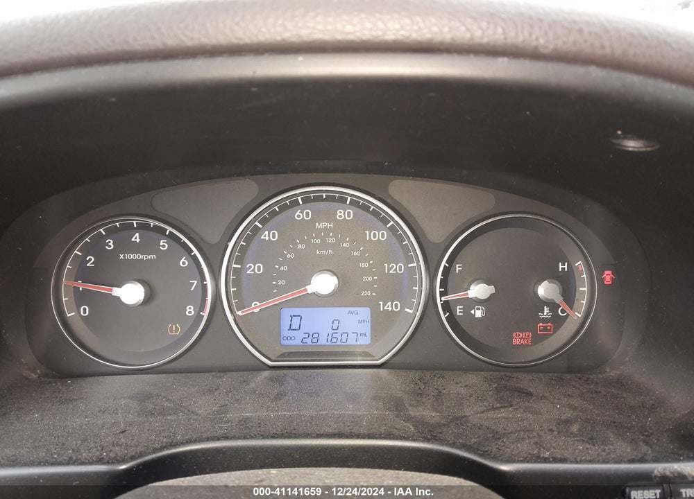 2010 HYUNDAI SANTA FE GLS VIN: 5NMSGDAB8AH399138