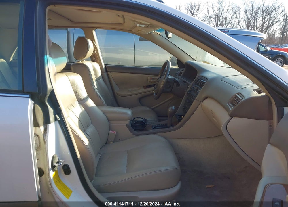 1998 LEXUS ES 300 VIN: JT8BF28G4W5043786