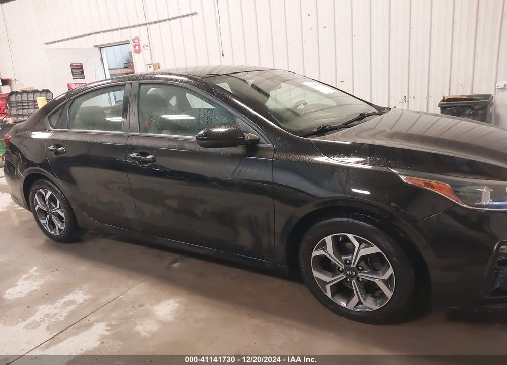 2019 KIA FORTE LXS VIN: 3KPF24AD7KE139419