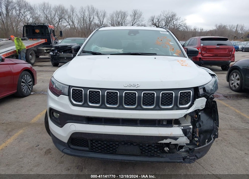2024 JEEP COMPASS LATITUDE 4X4 VIN: 3C4NJDBN8RT605192