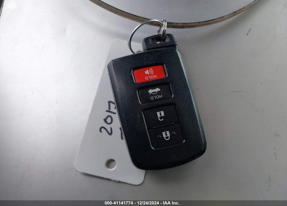 2017 TOYOTA CAMRY HYBRID SE VIN: 4T1BD1FK4HU217367