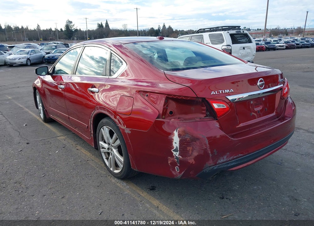 2017 NISSAN ALTIMA VIN: 1N4BL3AP4HC260558