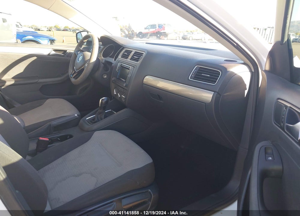 2017 VOLKSWAGEN JETTA 1.4T S VIN: 3VW2B7AJXHM216561