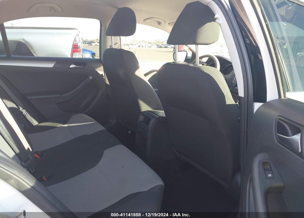 2017 VOLKSWAGEN JETTA 1.4T S VIN: 3VW2B7AJXHM216561