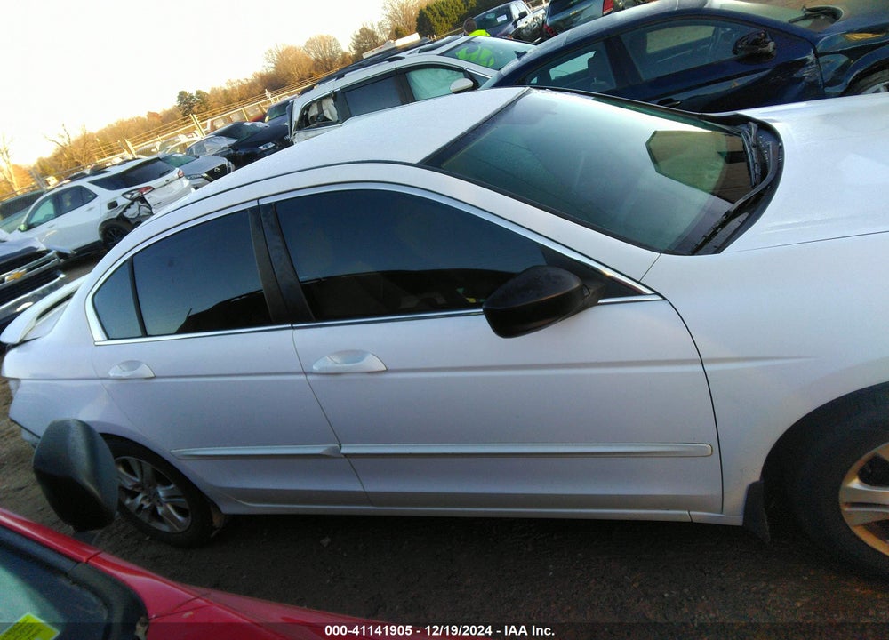 2008 HONDA ACCORD VIN: 1HGCP26448A042130