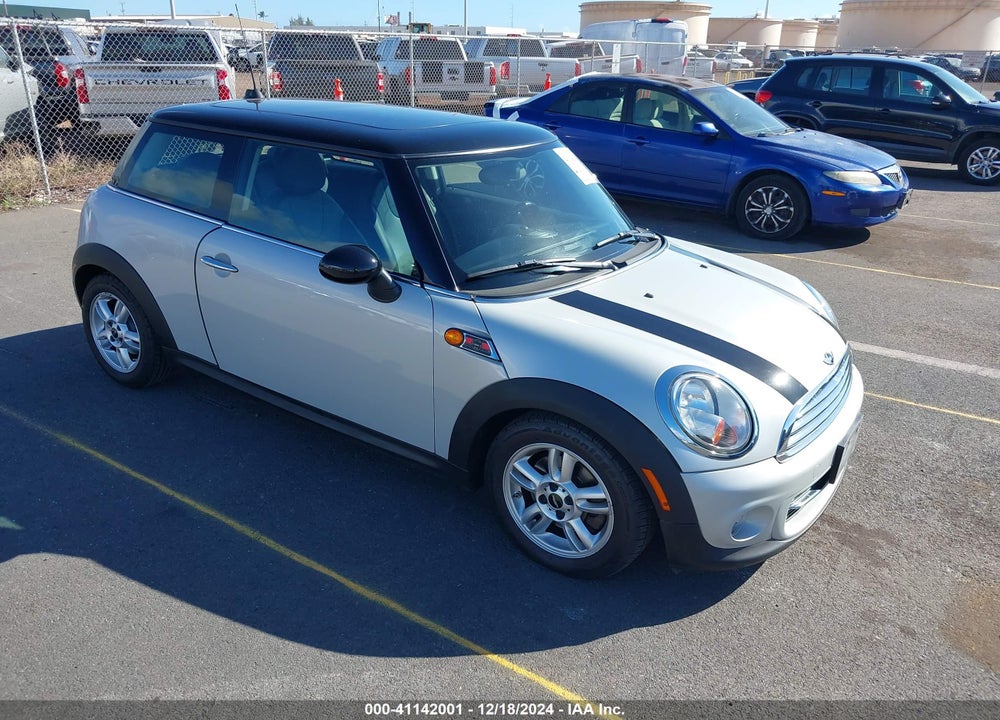 2012 MINI COOPER VIN: WMWSU3C57CT260045