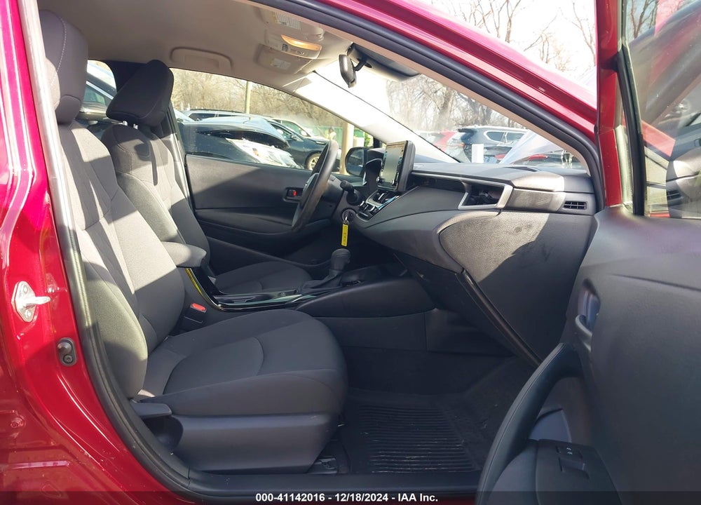 2022 TOYOTA COROLLA LE VIN: JTDEPMAE0NJ195330