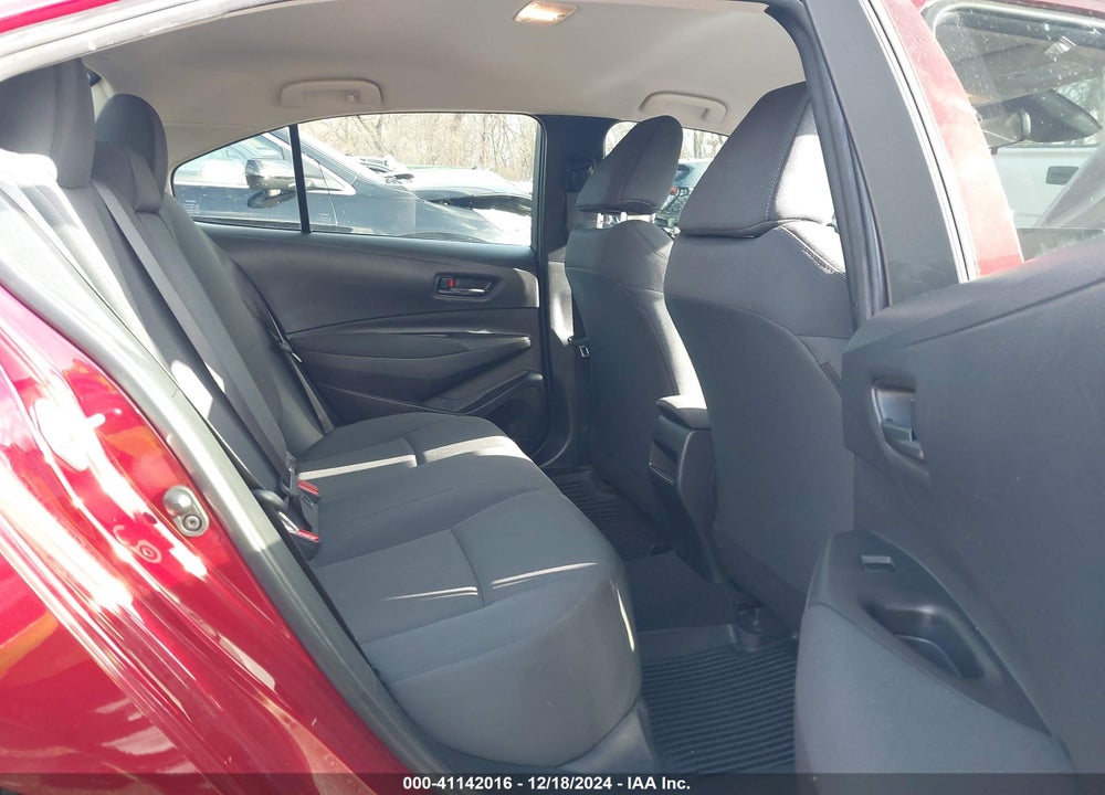 2022 TOYOTA COROLLA LE VIN: JTDEPMAE0NJ195330