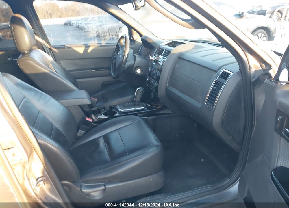 2011 FORD ESCAPE LIMITED VIN: 1FMCU0E72BKB00028