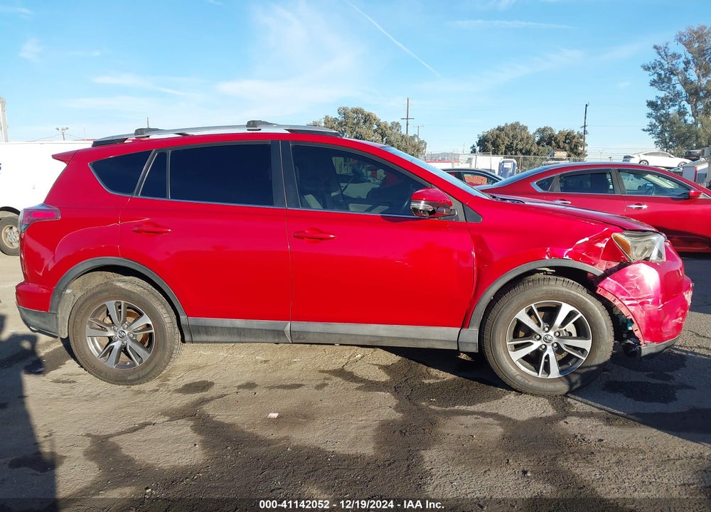 2016 TOYOTA RAV4 XLE VIN: 2T3WFREV1GW249432