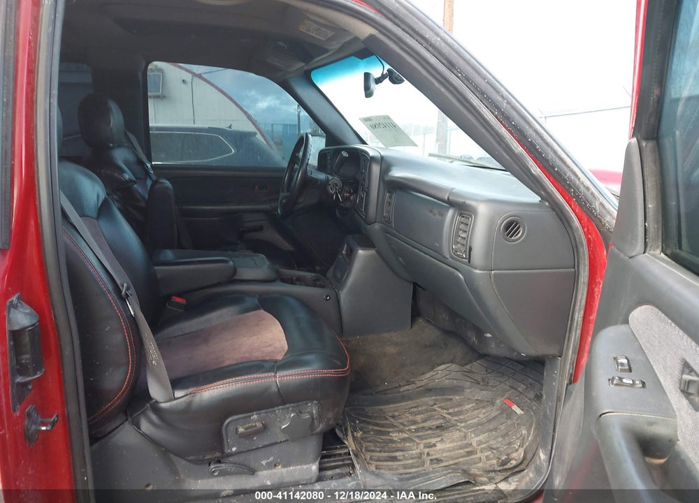 2002 CHEVROLET SILVERADO 1500 LS VIN: 2GCEK19T521306993