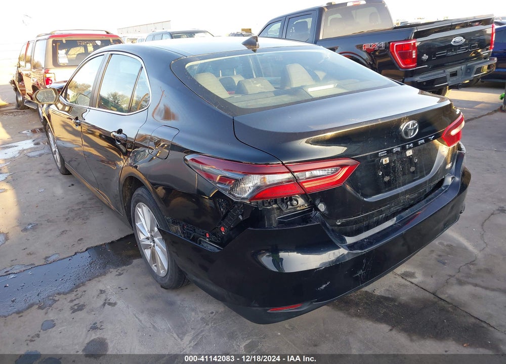 2024 TOYOTA CAMRY LE VIN: 4T1C11AKXRU860554
