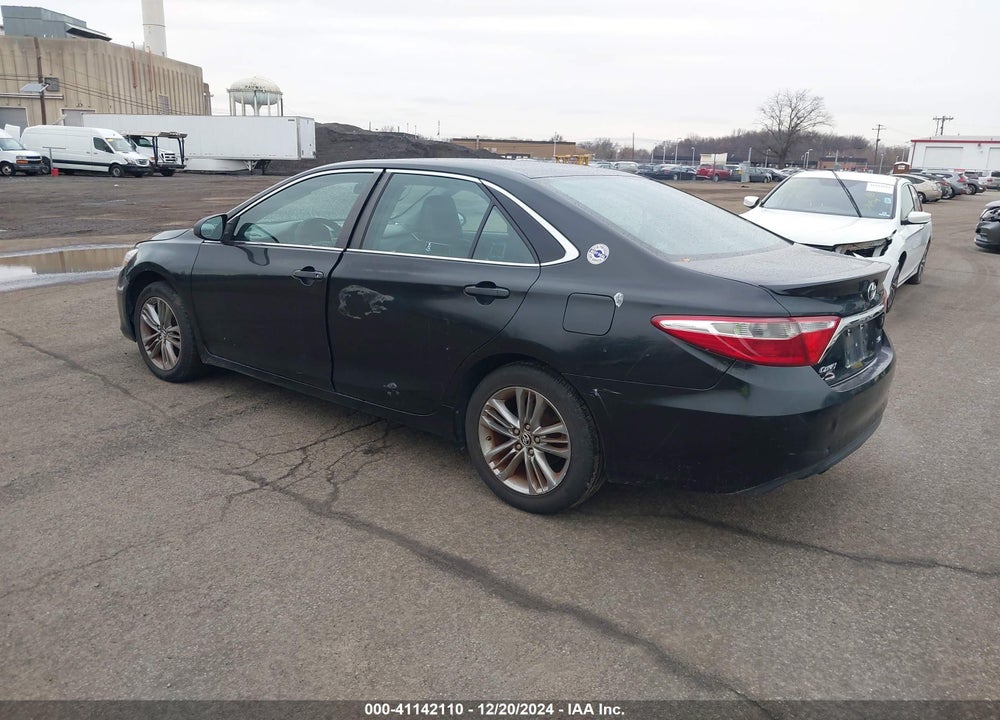 2015 TOYOTA CAMRY SE VIN: 4T1BF1FK7FU096132
