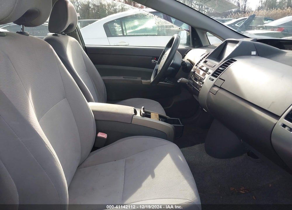 2004 TOYOTA PRIUS VIN: JTDKB20U840058011