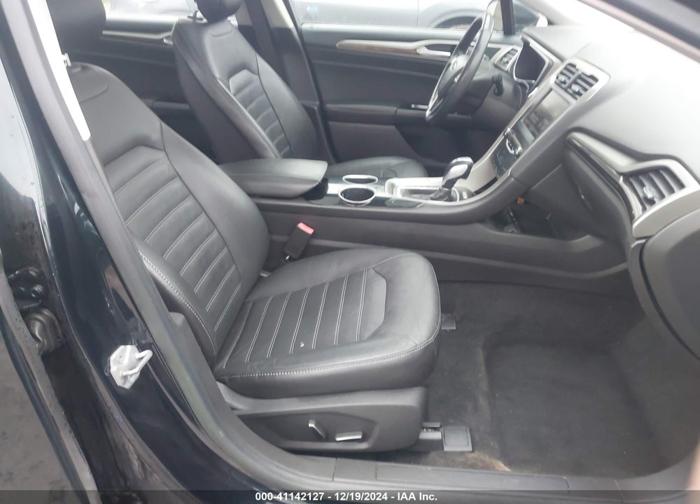 2014 FORD FUSION SE VIN: 3FA6P0HD1ER118584