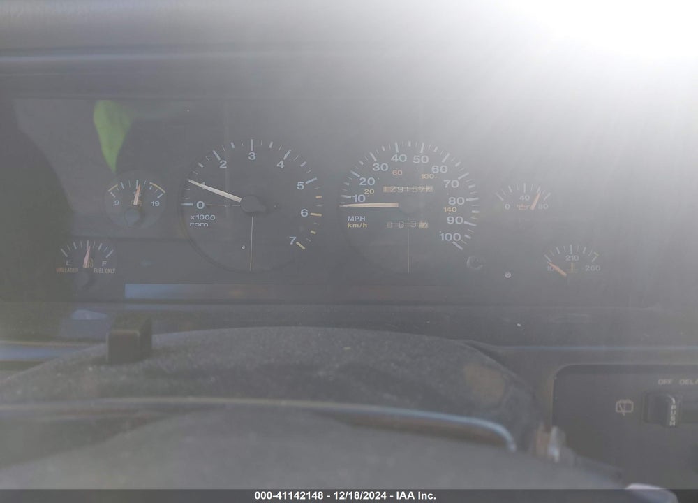 1993 JEEP GRAND CHEROKEE LAREDO VIN: 1J4GZ58S8PC596923