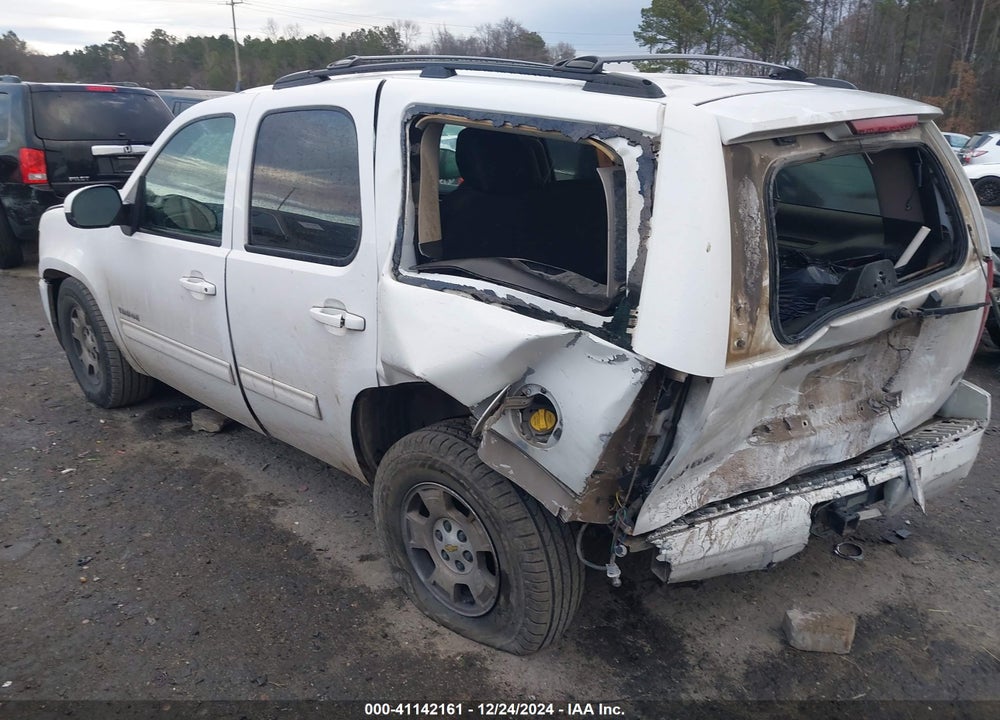 2011 CHEVROLET TAHOE LS VIN: 1GNSCAE05BR164865